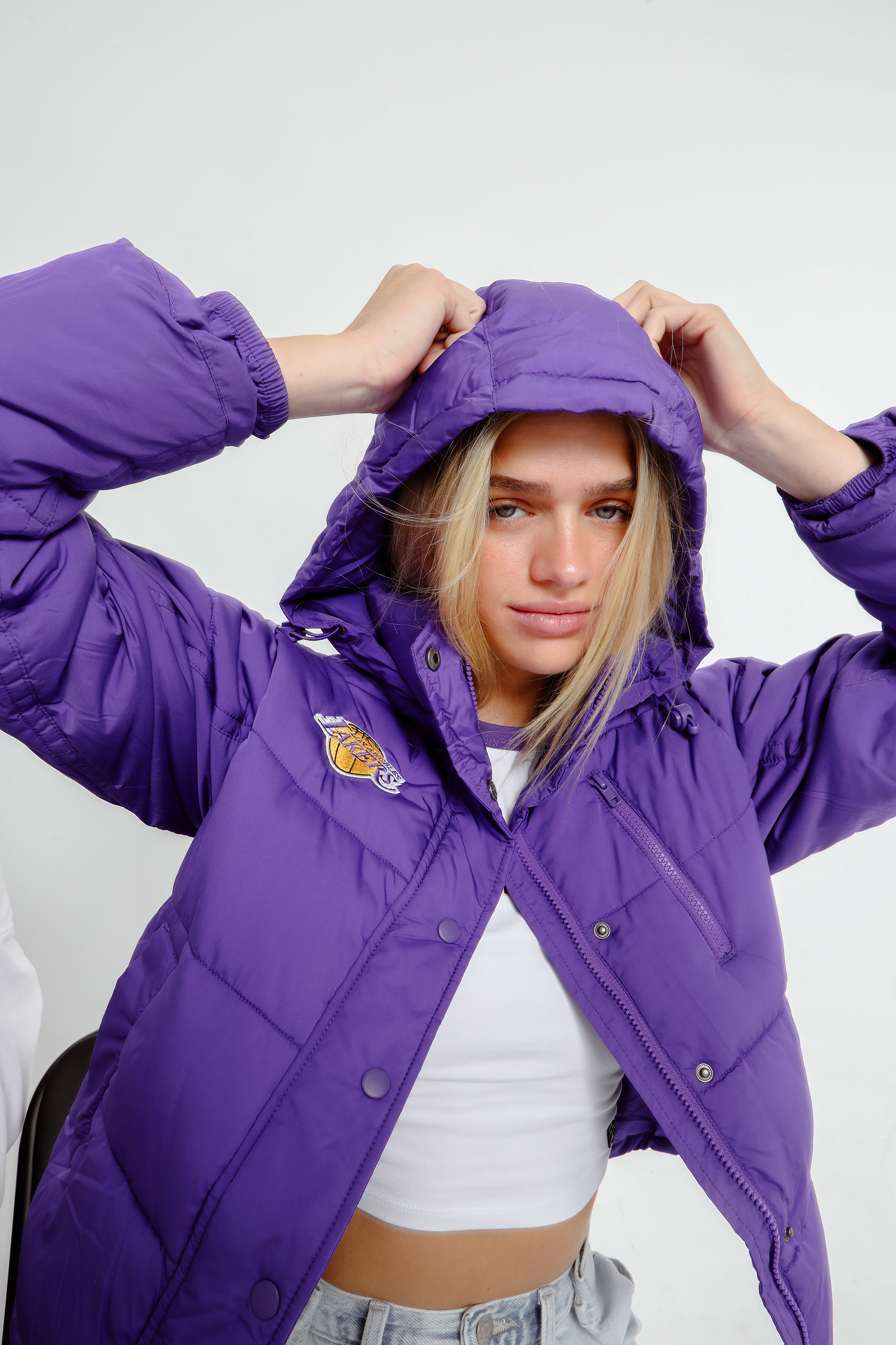 Los Angeles selling Lakers Reebok Puffer Jacket